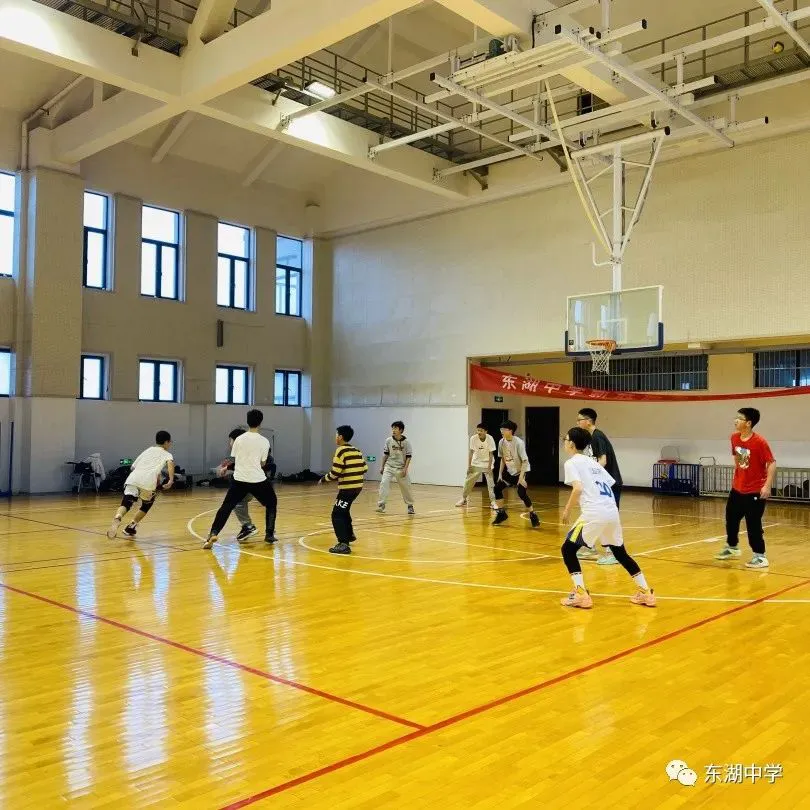 哪里可以找到专业的篮球防守训练课程_1